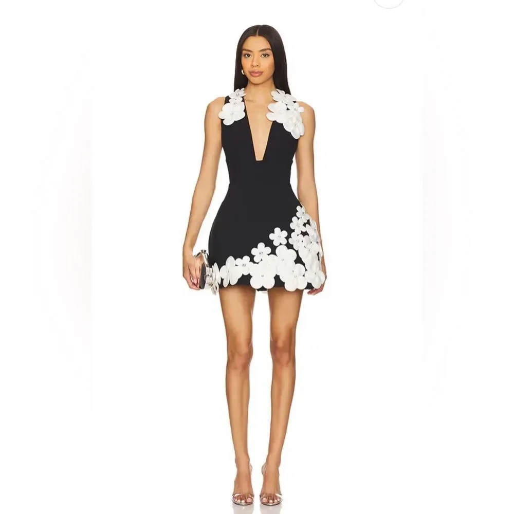 NWOT BRONX AND BANCO Estelle Black and White Mini Dress - Picture 1 of 16